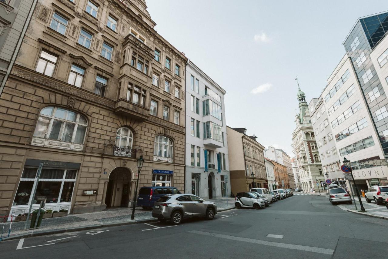 Lil Apartment With Tyn Cathedral View, Parking & Ac Prag Eksteriør billede
